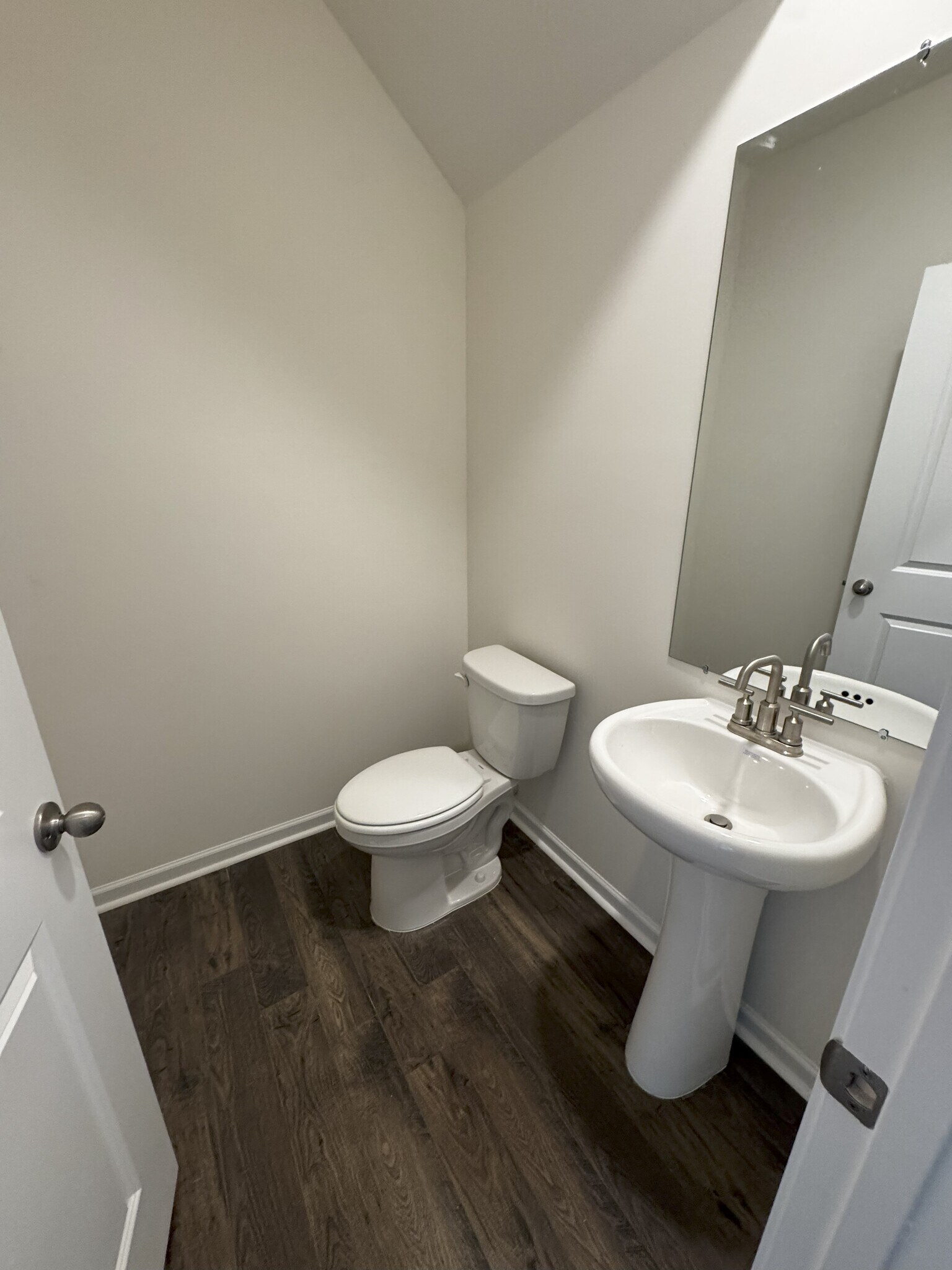 Downstairs 1/2 Bath - 1106 Saylors Pl