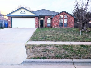 Building Photo - 1506 Margaret Lee St