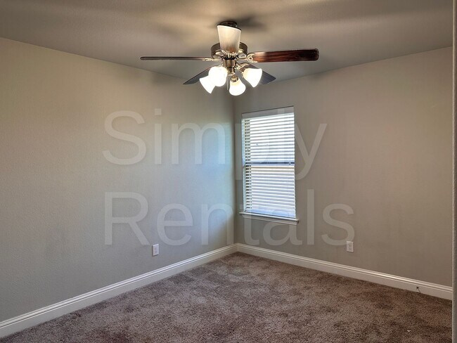 Building Photo - 6801 Jade Dr
