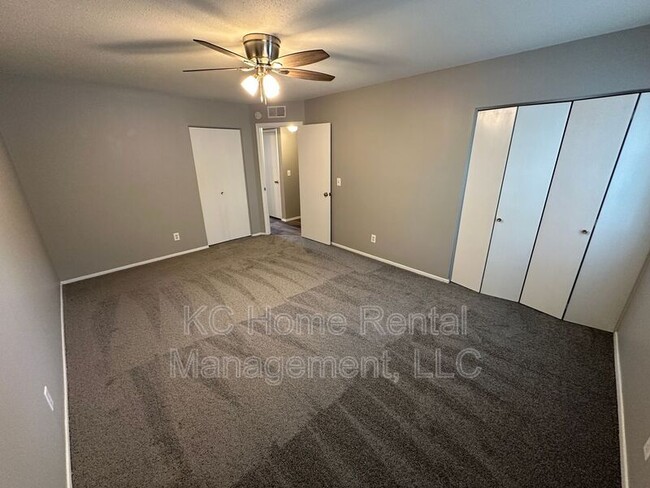 Building Photo - 6753 N Askew Cir