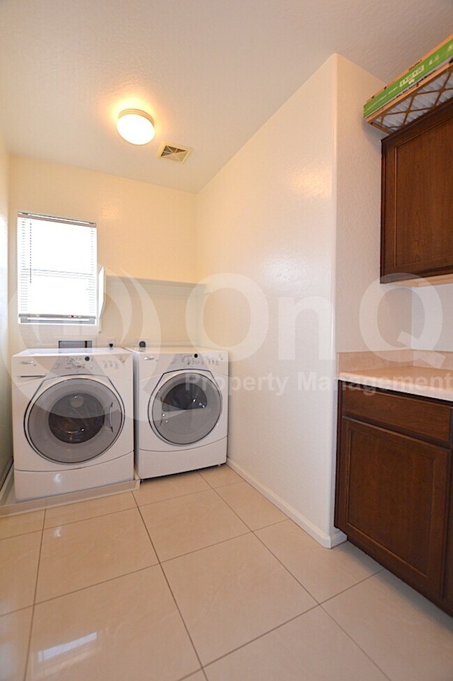 Building Photo - 3028 E Patrick St