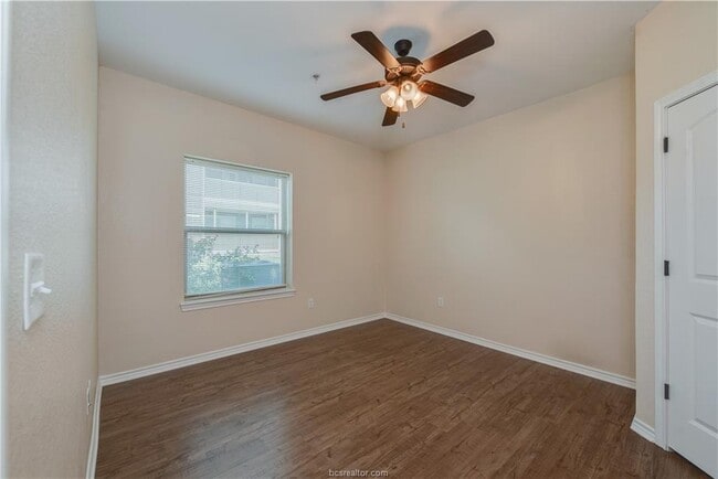 Building Photo - 1915 Dartmouth St