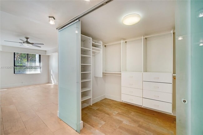 Building Photo - 181 Crandon Blvd