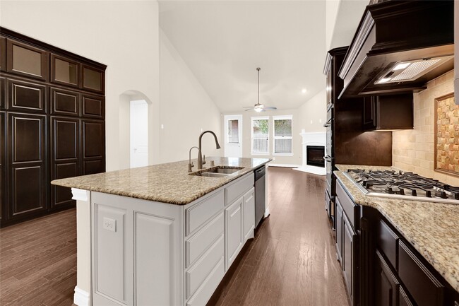Building Photo - 24130 Valencia Ridge Ln