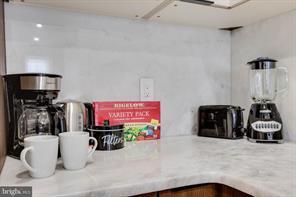 Building Photo - 528 N 22nd St