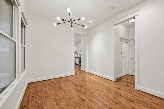 Building Photo - 1537 Alexander St