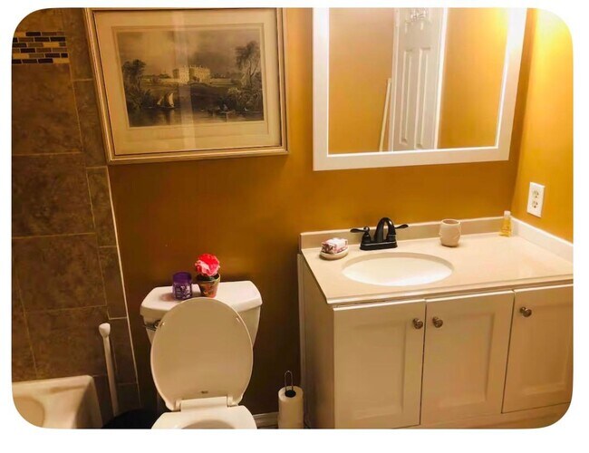 Building Photo - 18203 Smoke House Ct