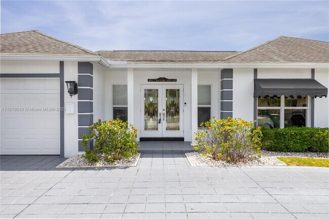 Building Photo - 4902 N Travelers Palm Ln
