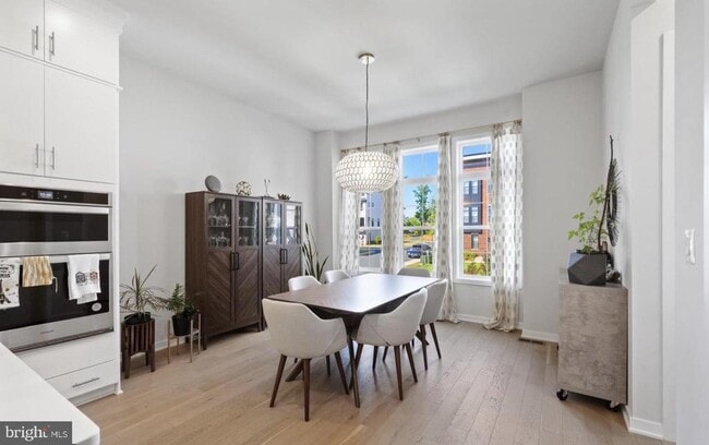 Building Photo - 22143 Penelope Heights Terrace