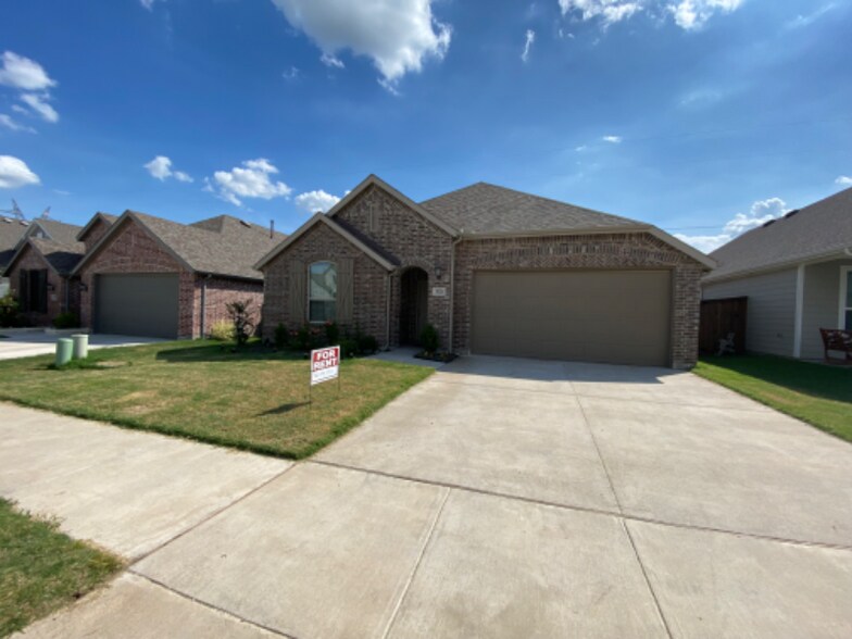 Primary Photo - 3026 Estuary Dr