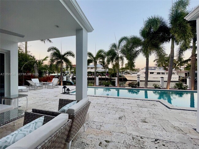 Building Photo - 1701 SE 11th St