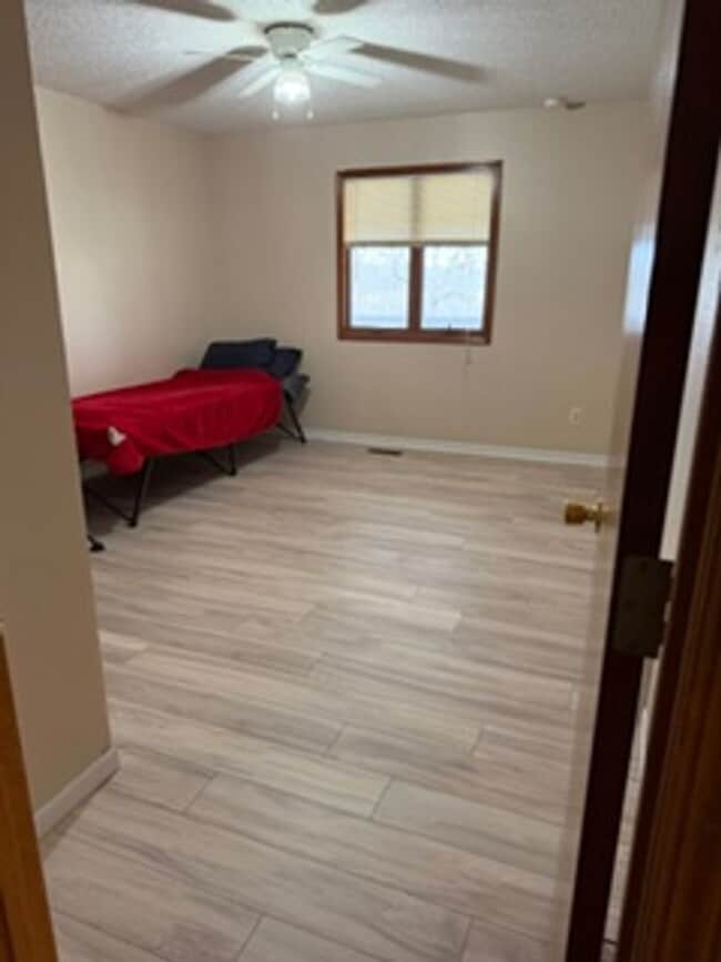 Building Photo - Beautiful county setting