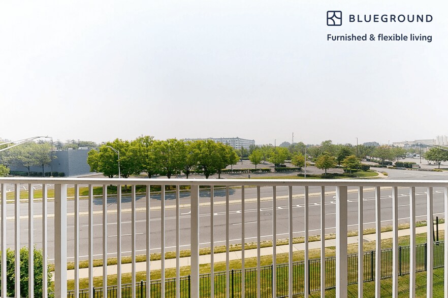 Building Photo - 1299 Corporate Dr