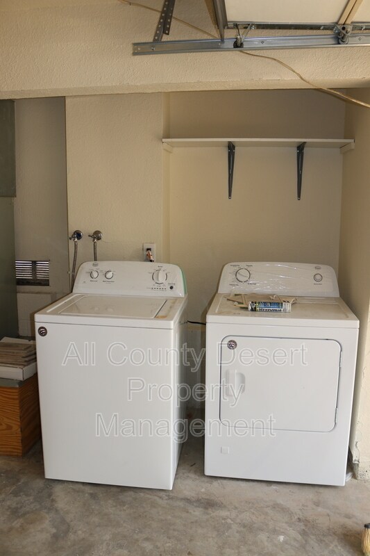 Building Photo - 45346 Driftwood Dr