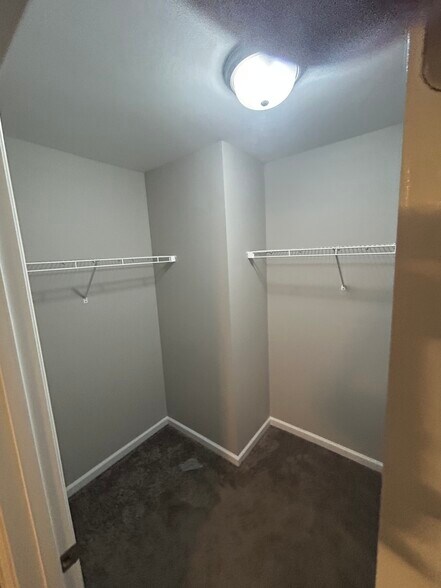 Building Photo - 205 Almond Tree Dr