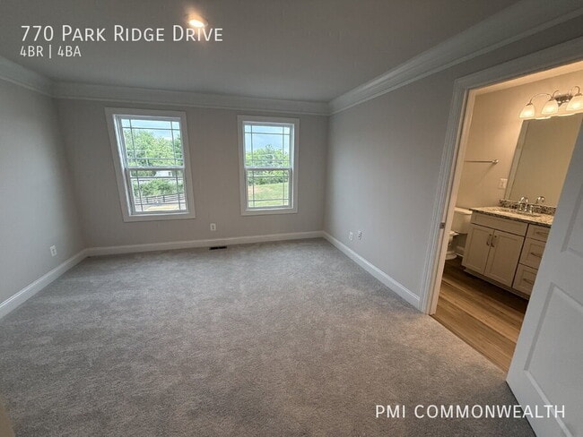 Building Photo - 770 Park Ridge Dr