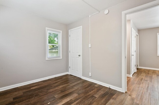 Building Photo - 5147 N 55th St