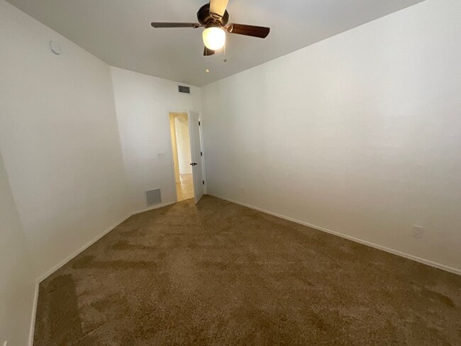 Building Photo - Gated community near Sabino Canyon/Tangue Verde