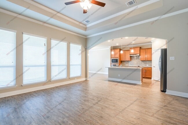 Building Photo - Magnificent home in Wyndham Hill Community!