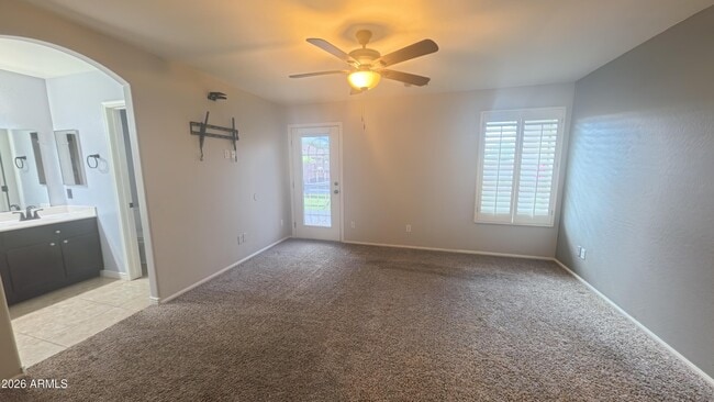 Building Photo - 16624 W Saguaro Ln