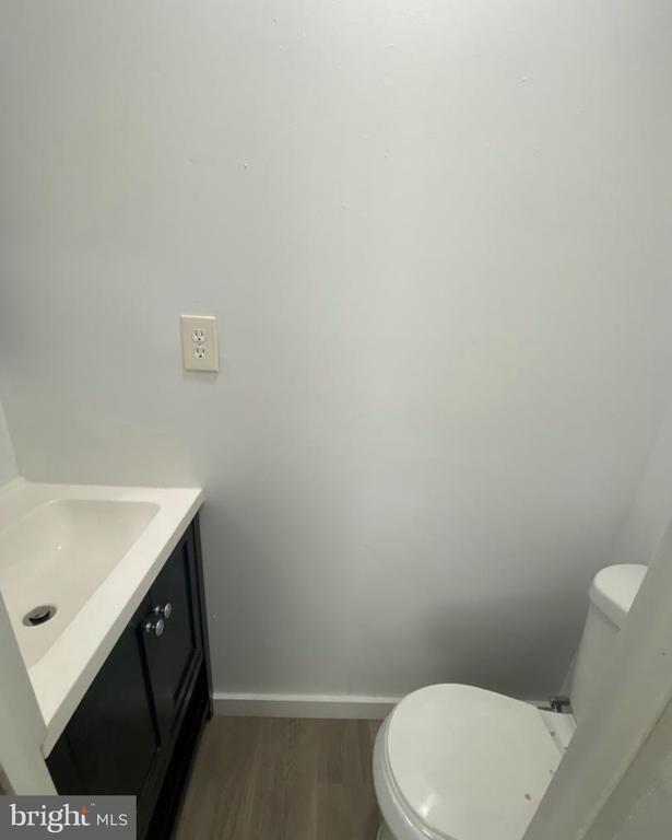 Building Photo - 9613 Baron Pl