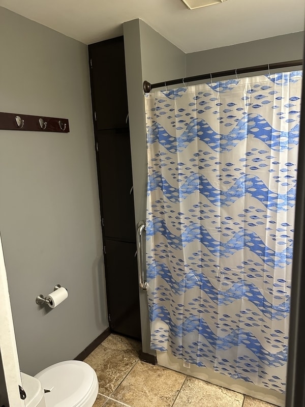 Building Photo - 320 30th St Dr SE