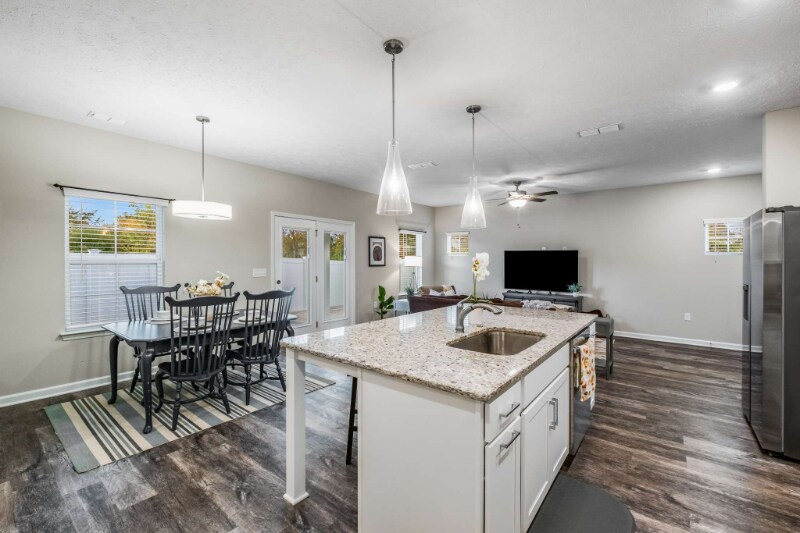 Building Photo - 4230 Spyglass Dr
