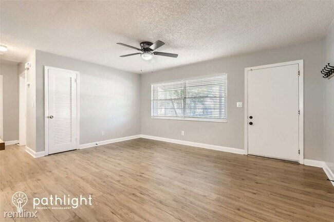 Building Photo - 3 br, 2 bath House - 6685 26Th Way N UNIT