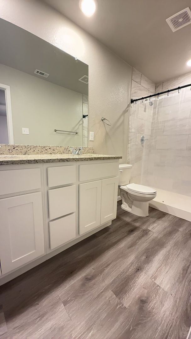 Building Photo - 1604 Pontotoc Trce