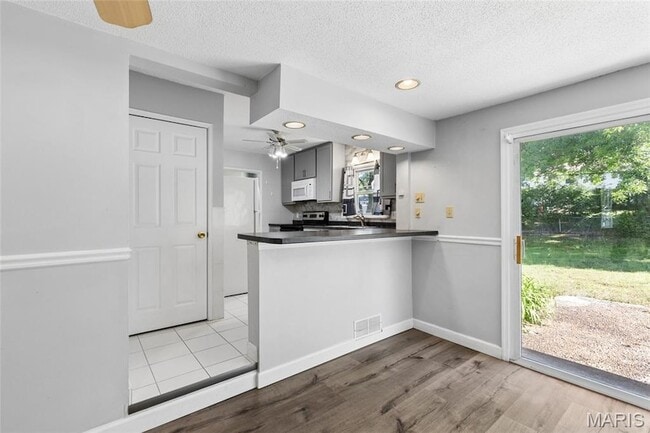 Building Photo - 9427 Atwood Dr