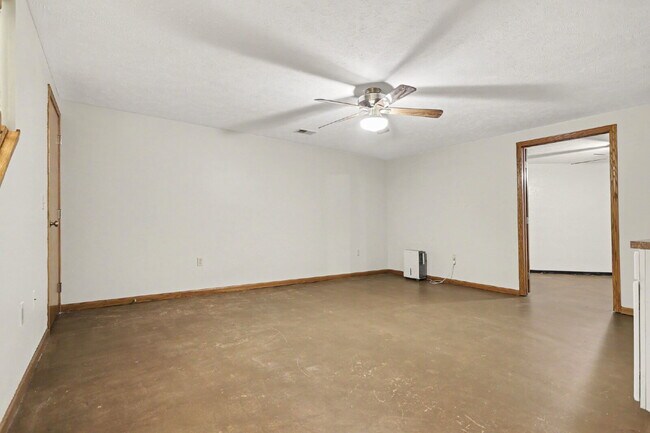 Building Photo - Secluded Farmhouse on over 1.5 acres.  $1990/ Month.  3 beds/ 2 baths