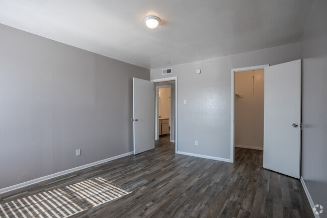 2BR, 1BA - 840SF - Bedroom - Rose Gardens RGLLC