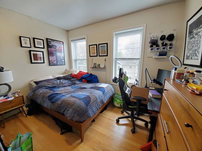 Building Photo - 274 Brookline St