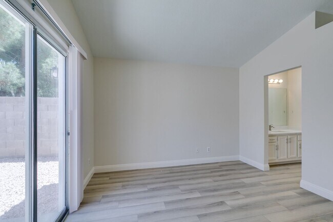 Building Photo - Charming 3-Bedroom Home with Covered Patio