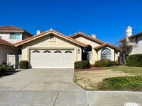 Building Photo - Single Level in Shadowridge w/ A/C!