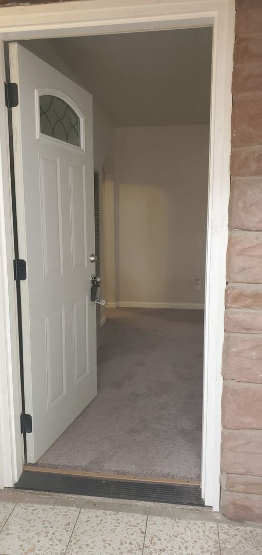 Interior Photo - Ames Ct (KC-AM)