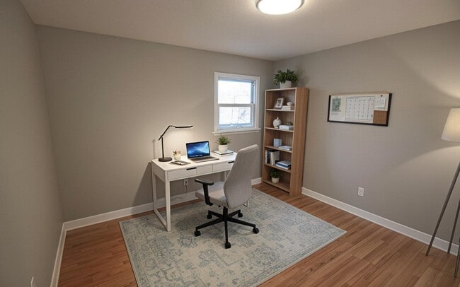 Building Photo - 715 Bluffdale Dr