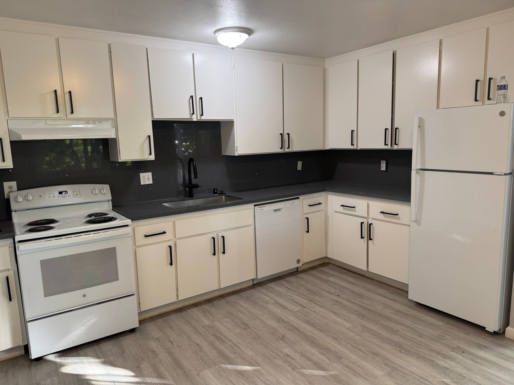 Building Photo - 4941 Canto Dr