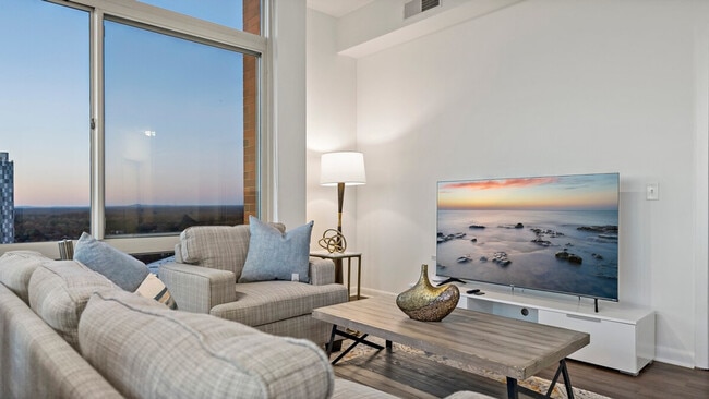 Building Photo - 1556 Spring Hill Rd