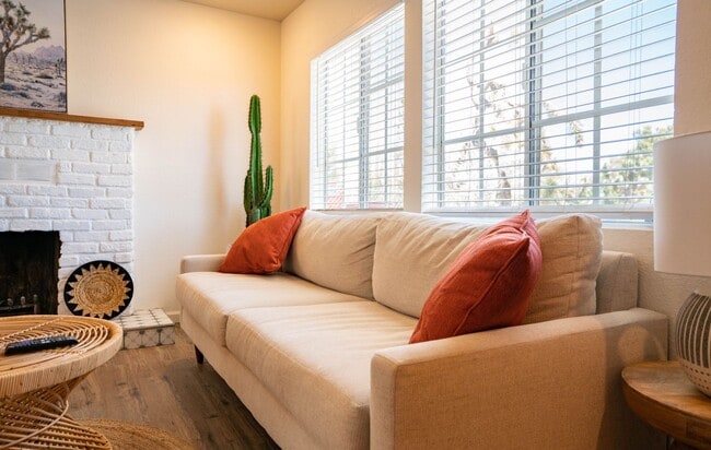 Building Photo - Fully Furnished Home in Yucca Valley