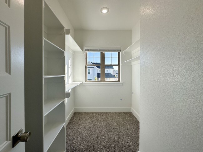 Building Photo - 4305 W Bronco Dr