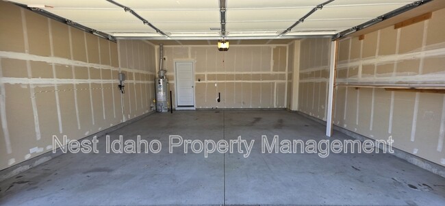Building Photo - 4005 W Peak Cloud Dr