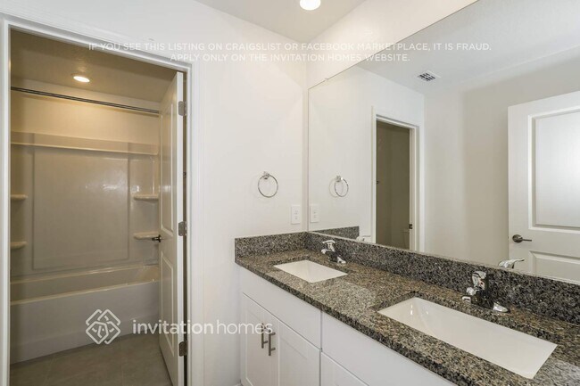 Building Photo - 12022 Lavender Loop