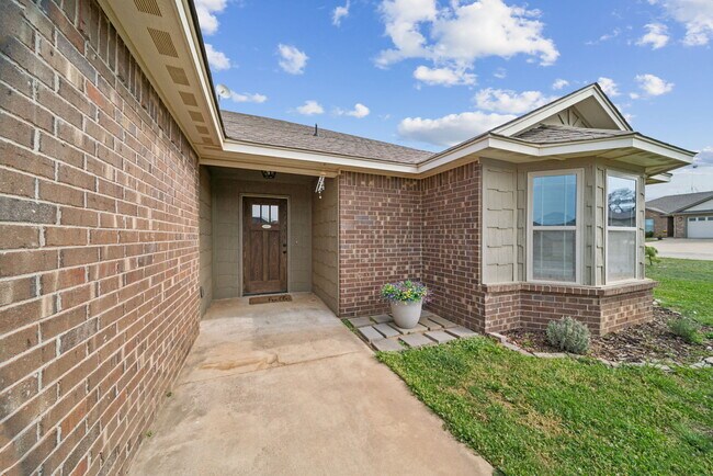 Building Photo - 1138 Jones Ave