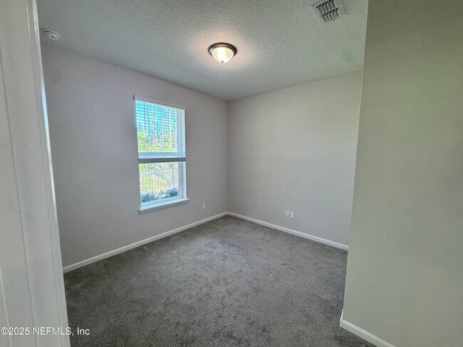 Building Photo - 156 Charlie Way