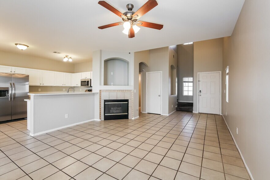 Building Photo - 5934 Aimless St