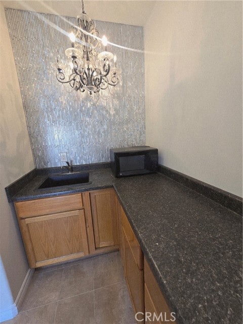 Building Photo - 515 S Helberta Ave