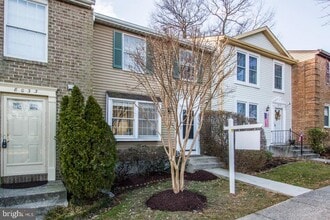 Building Photo - 8035 Tyson Oaks Cir