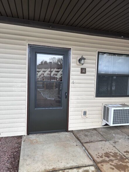 Building Photo - 1334 W Wyomissing Ct