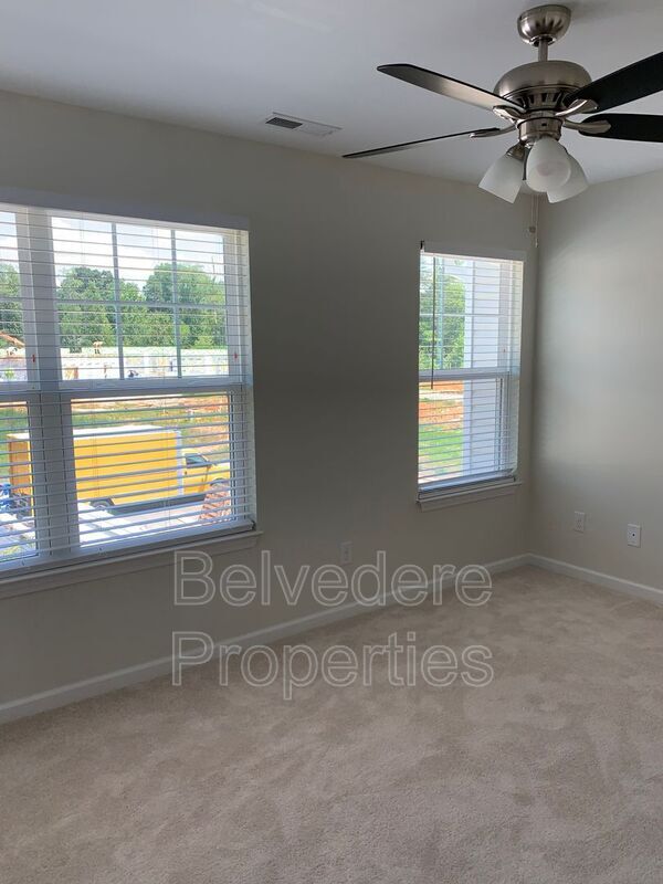 Building Photo - 105 Sommerwall Pl